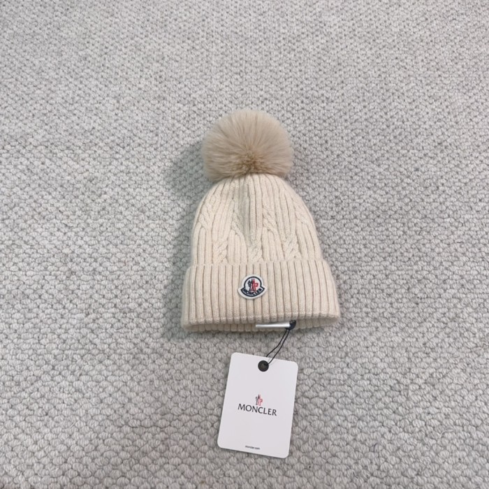 Streetwear Hat Moncler 329304