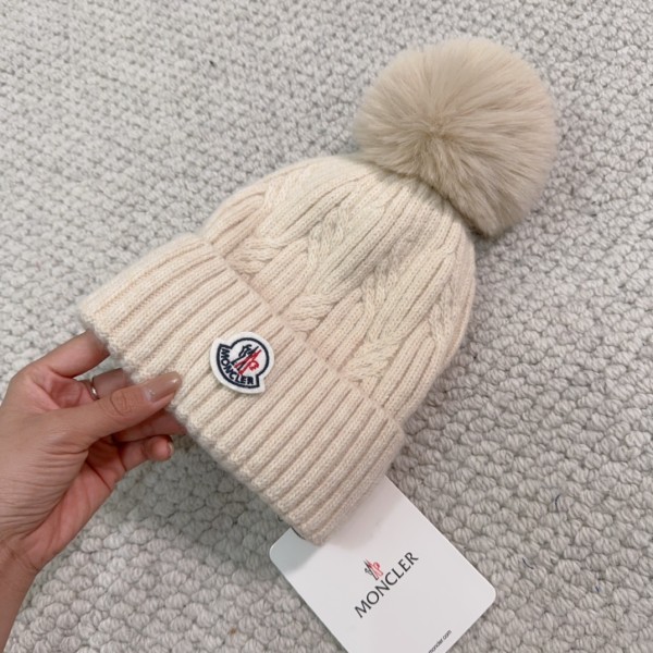Streetwear Hat Moncler 329304