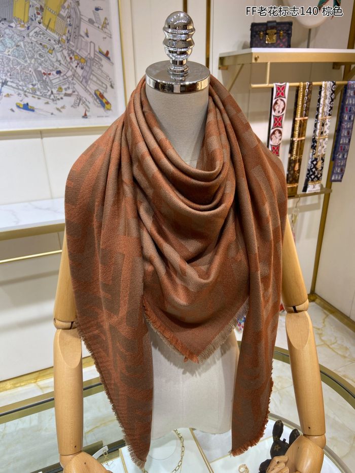 Streetwear Scarf Fendi 329300 size:140*140cm
