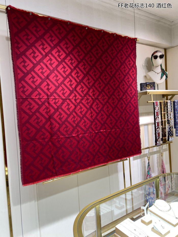 Streetwear Scarf FENDI 329299 SIZE:140*140cm