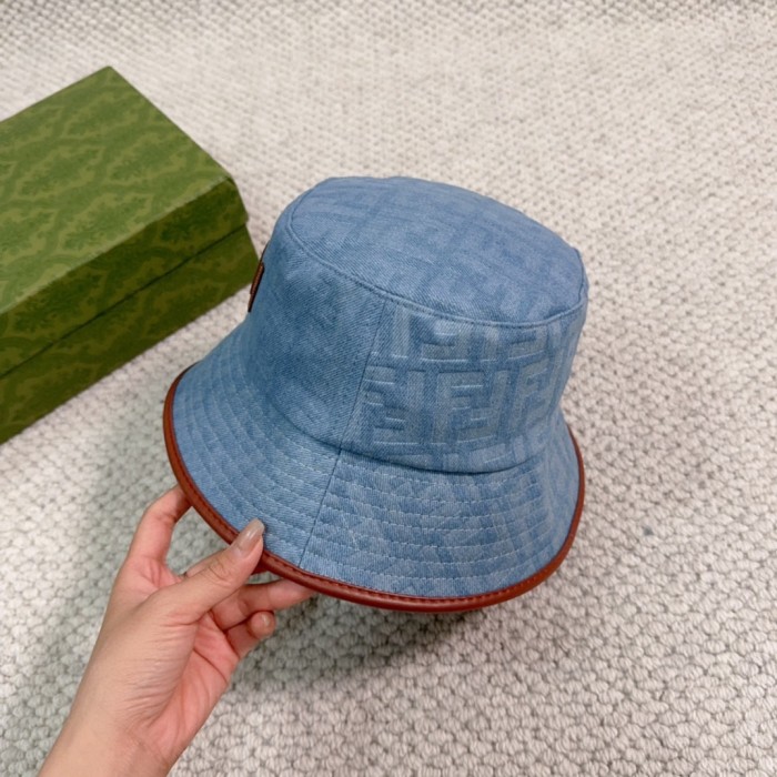 Streetwear Hat Fendi 329338