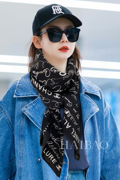 Streetwear Scarf CHANEL 329239 SIZE:140*140cm