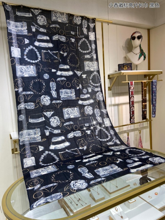 Streetwear Scarf CHANEL 329256 SIZE:110x200cm