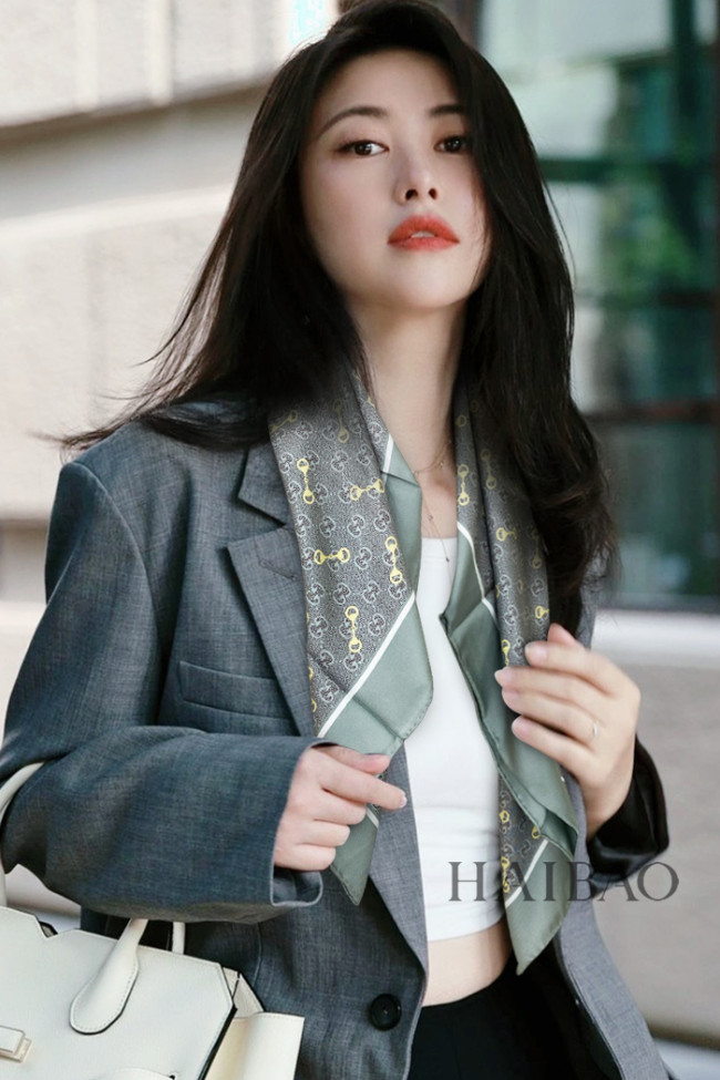 Streetwear Scarf GUCCI 329215 SIZE:90cm*90cm