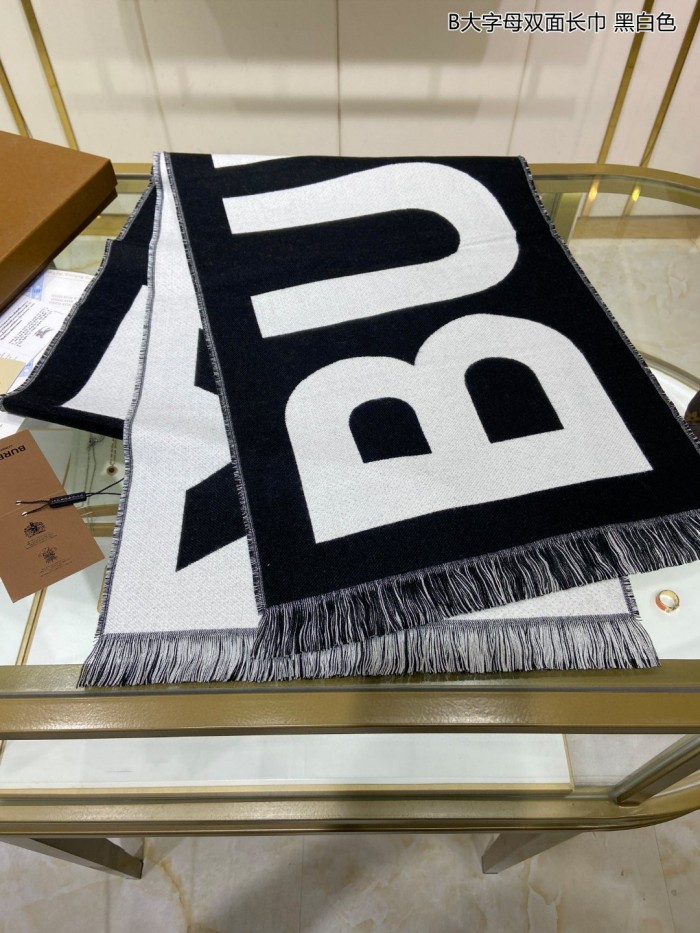 Streetwear Scarf BURBERRY 329246 size：36*180cm