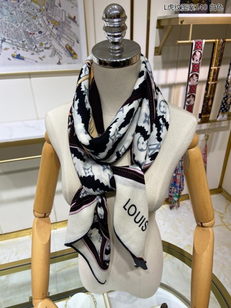 Streetwear Scarf LV 329234 SIZE:140*140cm