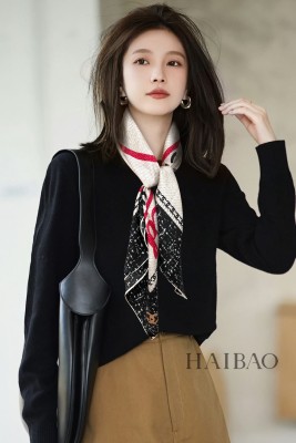 Streetwear Scarf CHANEL 329263 SIZE:90cm*90cm