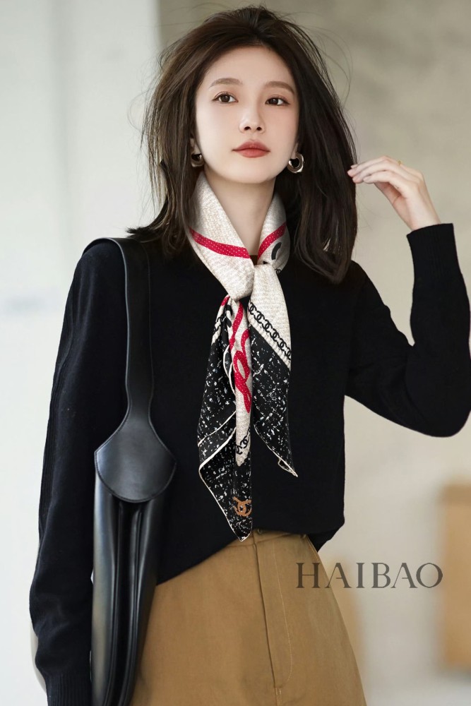 Streetwear Scarf CHANEL 329263 SIZE:90cm*90cm