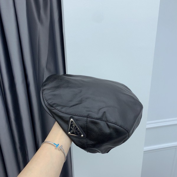 Streetwear Hat Prada  329160