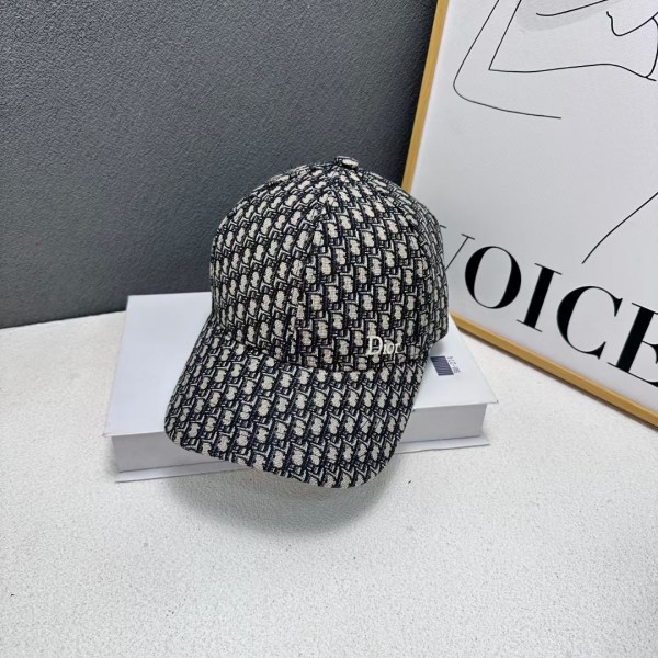 Streetwear Hat DIOR 329182