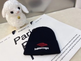 Streetwear Hat balenciaga 329161