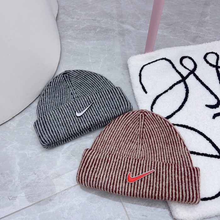 Streetwear Hat Nike 329154