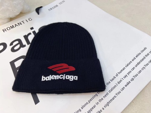 Streetwear Hat balenciaga 329161