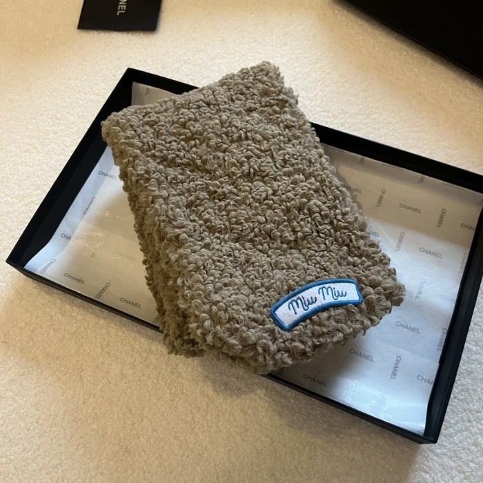 Streetwear Scarf miumiu 329196 