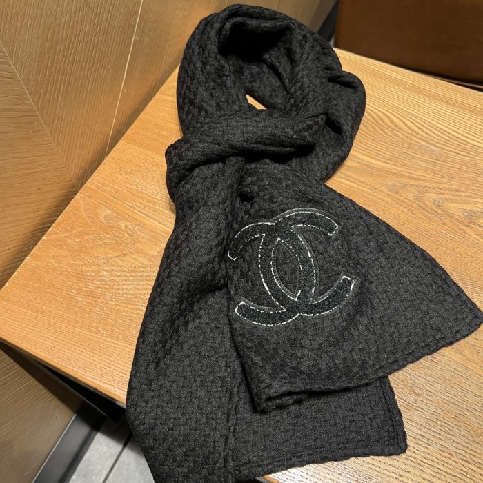 Streetwear Scarf CHANEL 329107 size:30*175cm