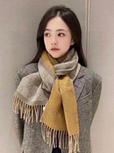 Streetwear Scarf GUCCI 329103 SIZE:90cm*90cm