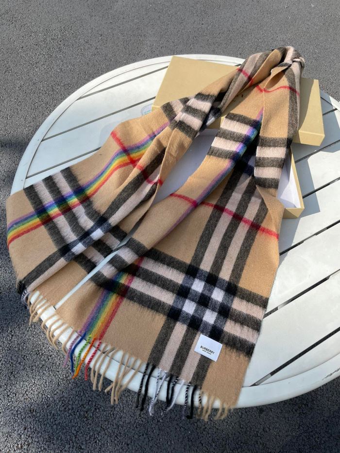 Streetwear Scarf Burberry 329097 size：30*200cm