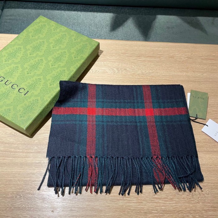 Streetwear Scarf GUCCI 329111 SIZE:45*170cm