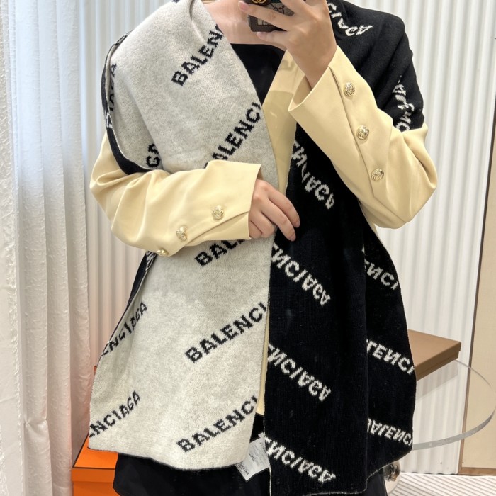 Streetwear Scarf BURBERRY  329108 size:35*200cm