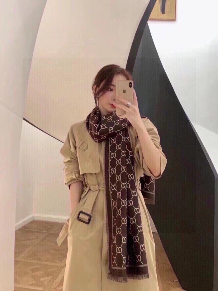 Streetwear Scarf GUCCI 329109 SIZE:45*195cm
