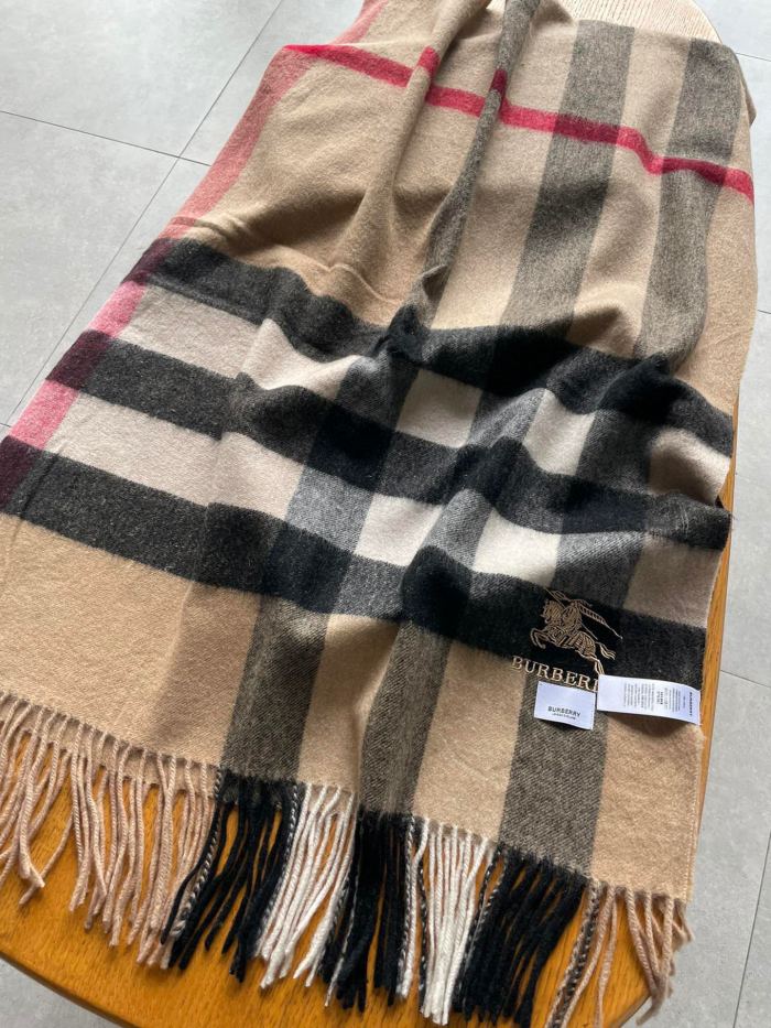 Streetwear Scarf Burberry 329083 size:70*200cm