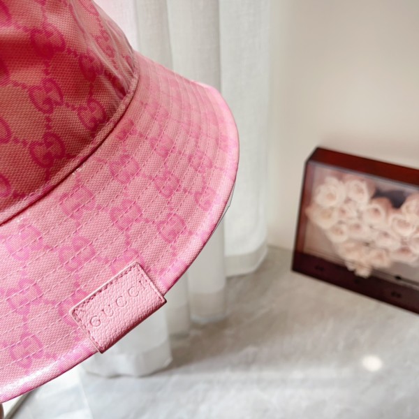 Streetwear Hat Gucci 329131