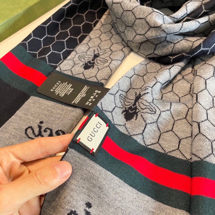Streetwear Scarf GUCCI 329069 size:32*180cm