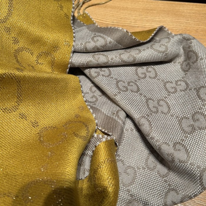 Streetwear Scarf GUCCI 329103 SIZE:90cm*90cm