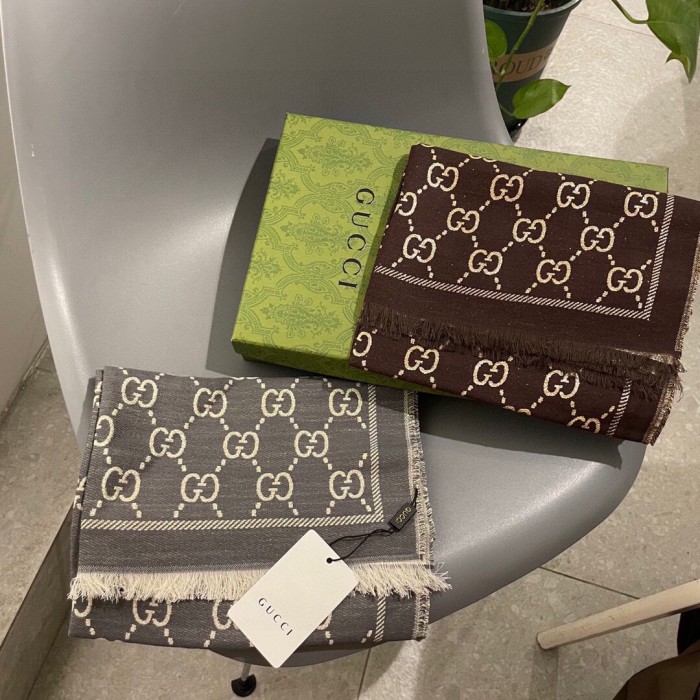 Streetwear Scarf GUCCI 329110 SIZE:45*195cm