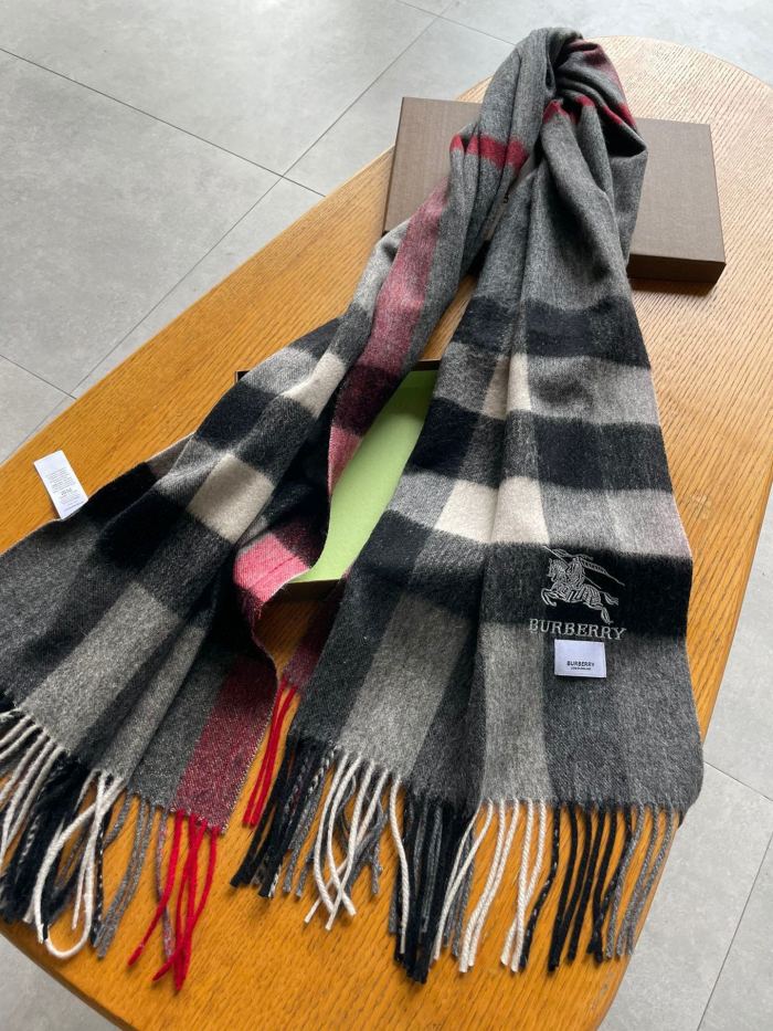 Streetwear Scarf Burberry 329082 size:70*200cm