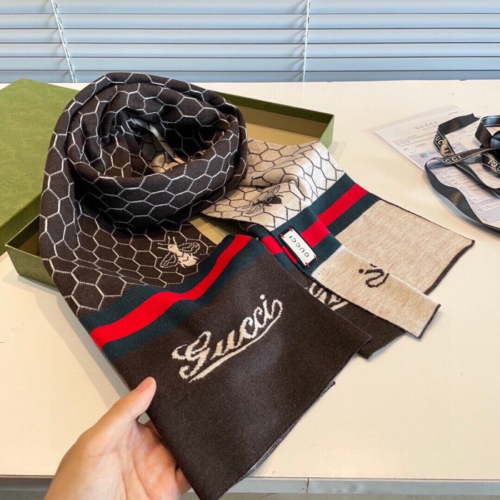 Streetwear Scarf GUCCI  329067 size:32*180cm