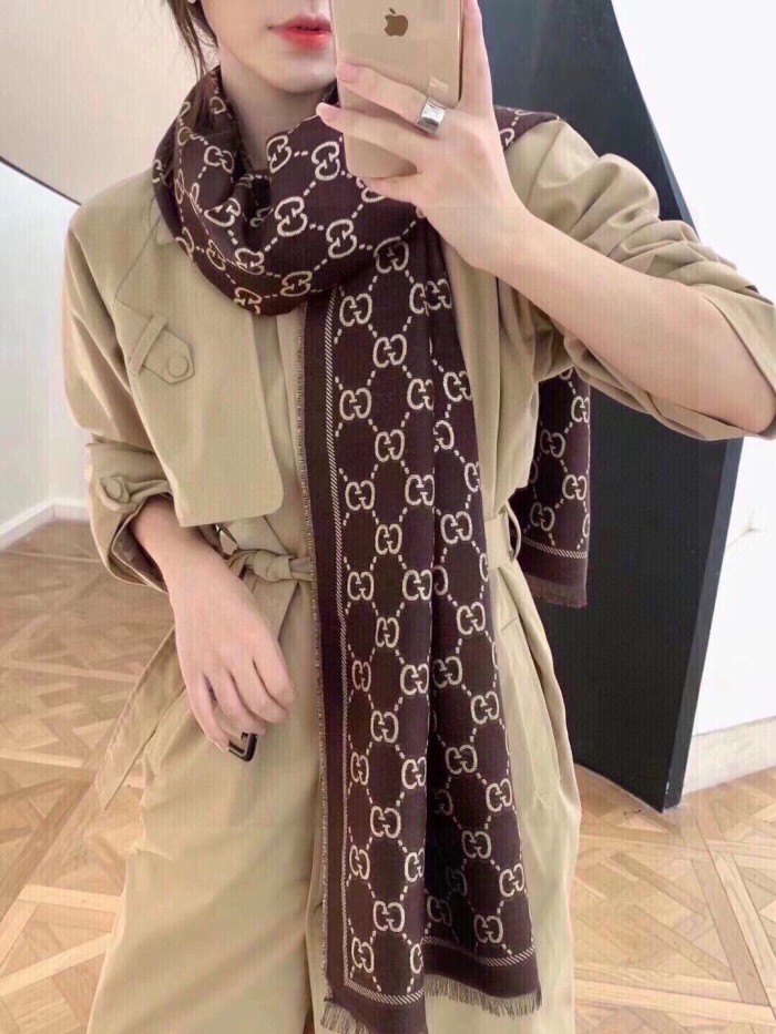 Streetwear Scarf GUCCI 329109 SIZE:45*195cm