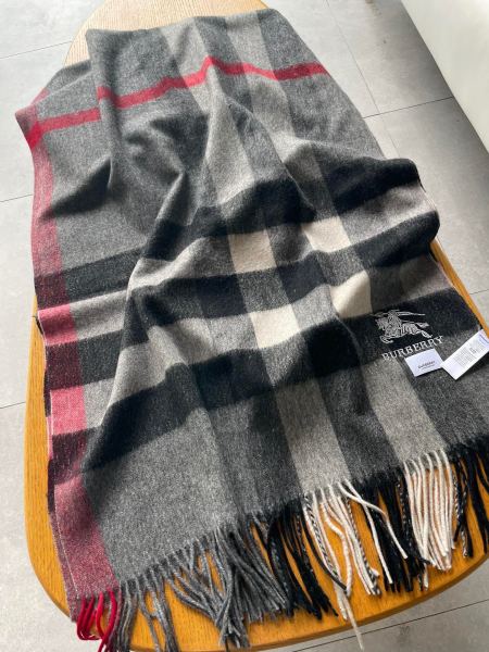 Streetwear Scarf Burberry 329082 size:70*200cm
