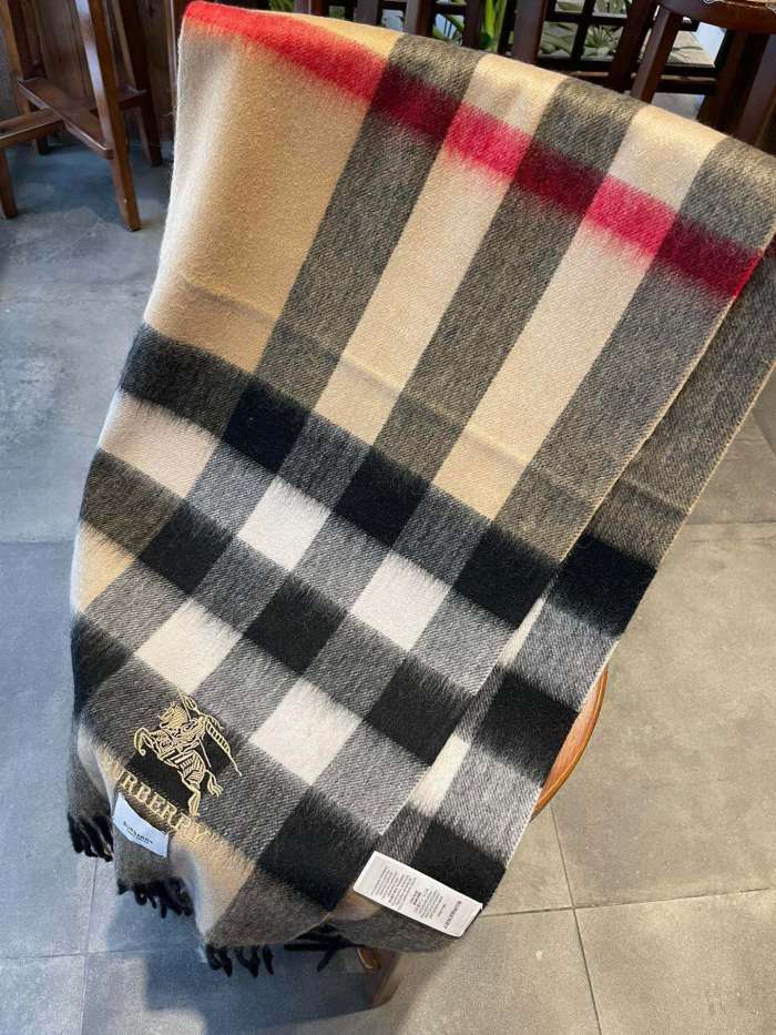 Streetwear Scarf Burberry 329087 size:35*200cm