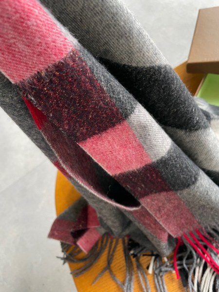 Streetwear Scarf Burberry 329082 size:70*200cm