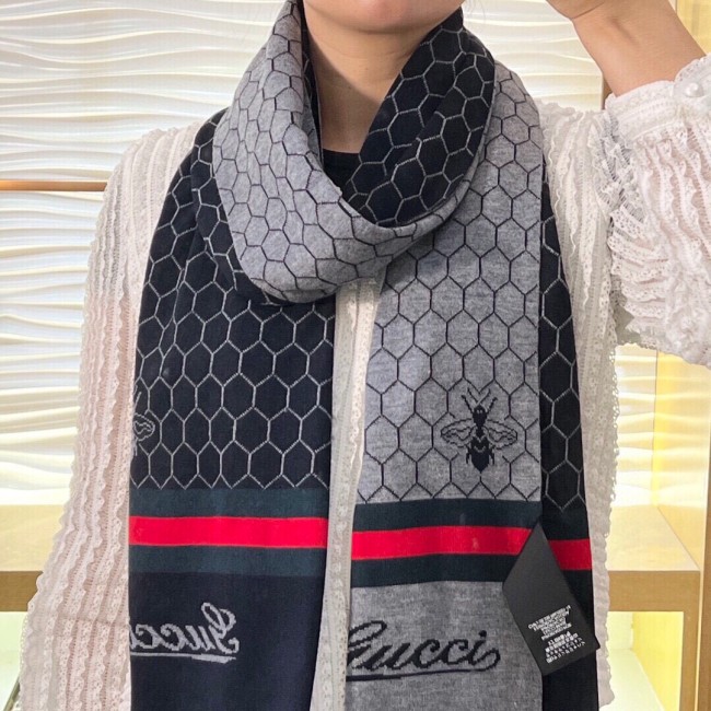 Streetwear Scarf GUCCI 329069 size:32*180cm