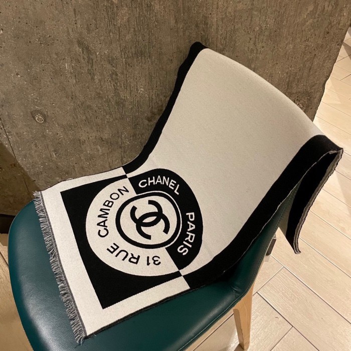 Streetwear Scarf CHANEL 329124 SIZE:40*200cm