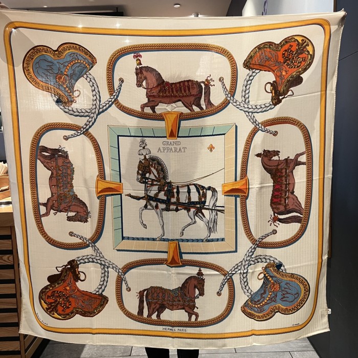 Streetwear Scarf Hermes 329105 size:140cm*140cm