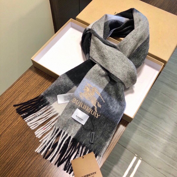 Streetwear Scarf Burberry 329072 size:32*180cm