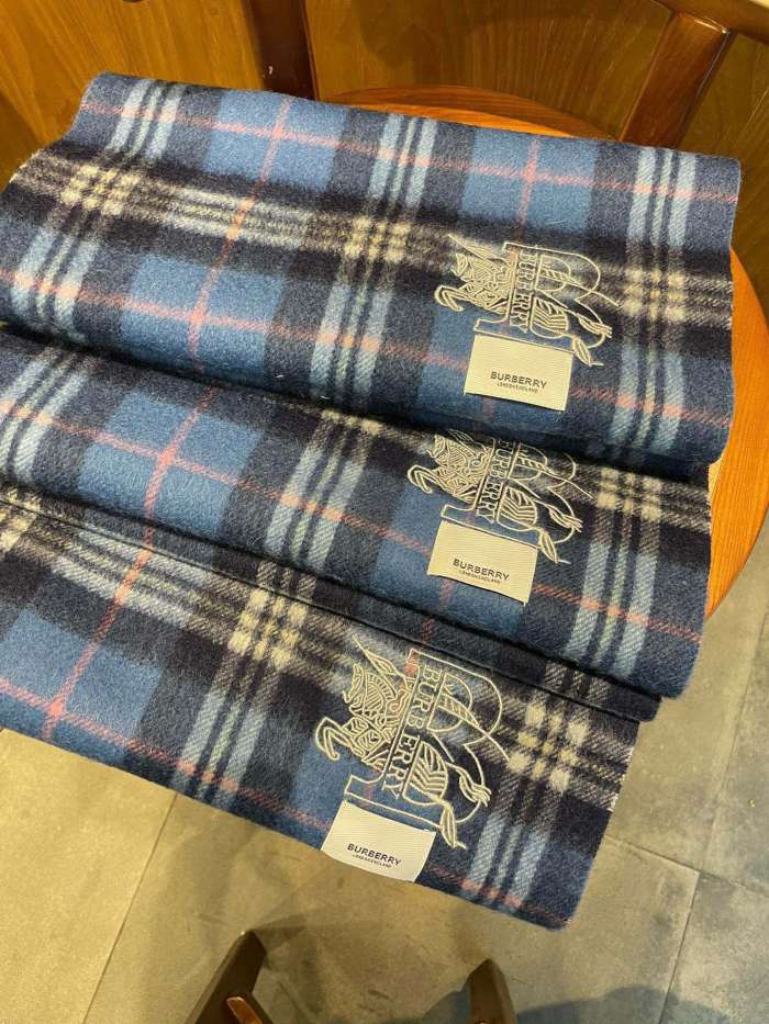 Streetwear Scarf Burberry 329086 size:180*35cm