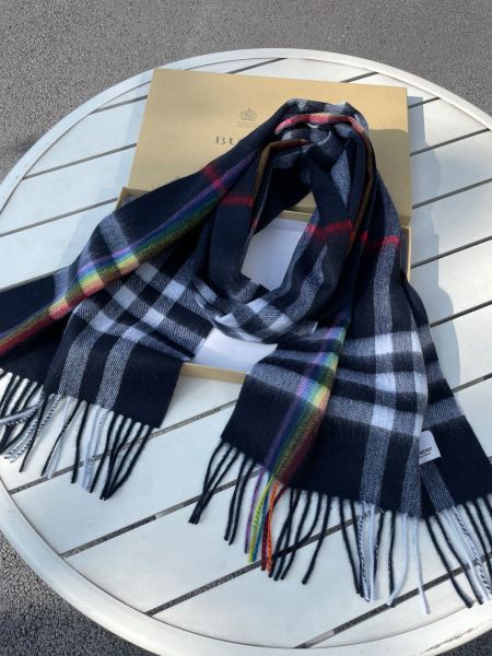Streetwear Scarf Burberry 329095 SIZE:30*200cm