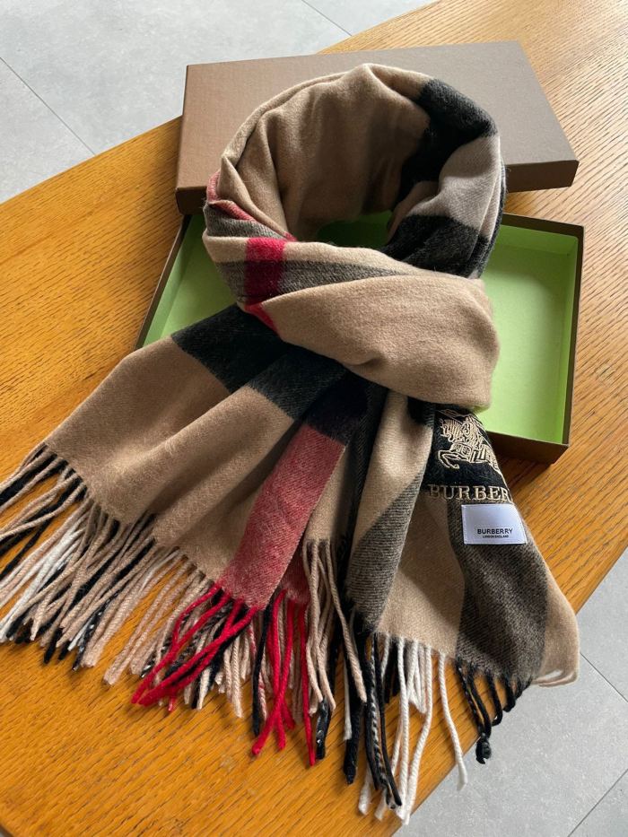 Streetwear Scarf Burberry 329083 size:70*200cm