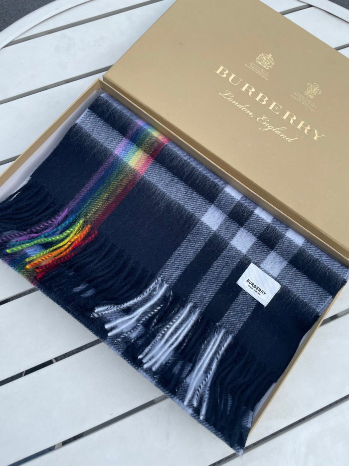 Streetwear Scarf Burberry 329095 SIZE:30*200cm