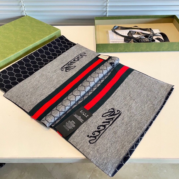Streetwear Scarf GUCCI 329069 size:32*180cm