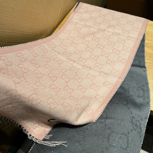 Streetwear Scarf GUCCI 329101 SIZE:90cm*90cm