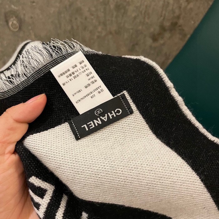 Streetwear Scarf CHANEL 329124 SIZE:40*200cm