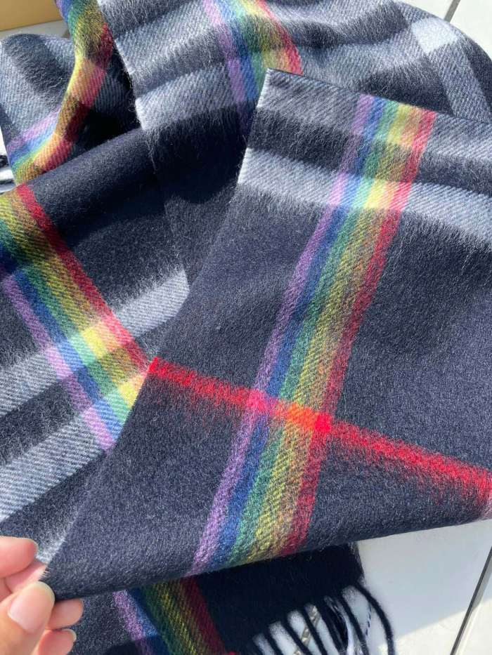 Streetwear Scarf Burberry 329095 SIZE:30*200cm