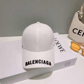 Streetwear Hat balenciaga 329035