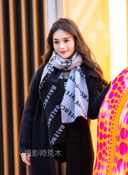 Streetwear Scarf BURBERRY 329064 size：32*180cm