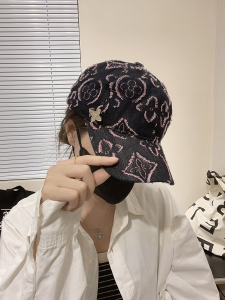 Streetwear Hat LV 329055